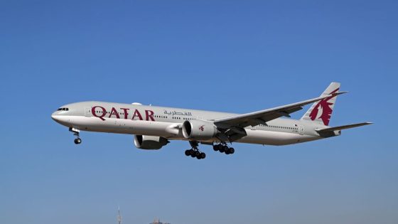 Passengers say they were stuck on grounded Qatar Airways plane for hours amid Greek heatwave – MASHAHER