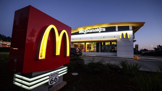 California fast-food franchise owners, consumers feel brunt of minimum wage hike – MASHAHER