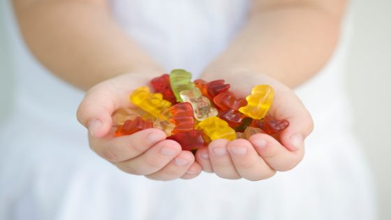 Father sparks debate after firing babysitter for allowing his toddler to eat ‘11 packs of gummy bears’ – MASHAHER