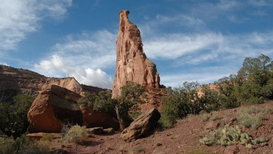 Woman dies after collapsing on Colorado National Monument trail; NPS warns of heat exhaustion – MASHAHER