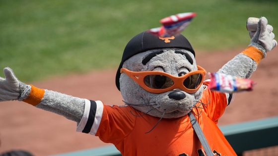 Giants’ Lou Seal inducted into Mascot Hall of Fame – MASHAHER