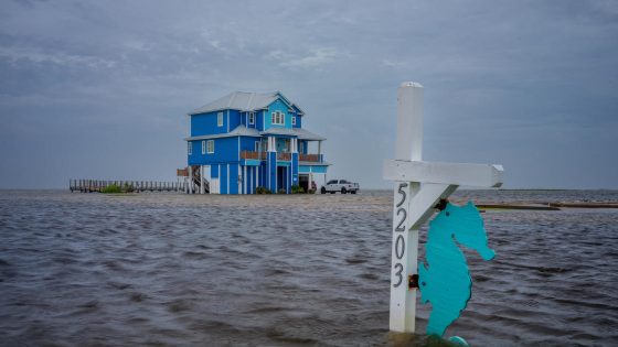 Tropical Storm Alberto blamed for several deaths as it nears Texas and Mexico – MASHAHER