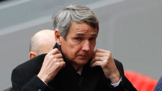 Former Liverpool captain and TV pundit Alan Hansen ‘seriously ill’ in hospital | UK News – MASHAHER