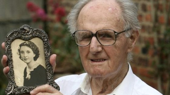 D-Day: ‘An act of love saved my grandpop’ – how a framed photo of veteran’s wife saved his life | UK News – MASHAHER