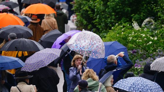 UK weather: Europe swelters in heatwaves while UK remains cool – what’s going on with the weather? | UK News – MASHAHER