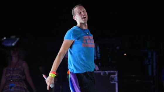 Glastonbury: Coldplay joined by surprise guests for history-making fifth headline set | Ents & Arts News – MASHAHER