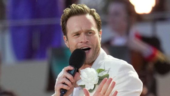 Olly Murs admits to ‘loneliness’ after estrangement from twin brother | Ents & Arts News – MASHAHER