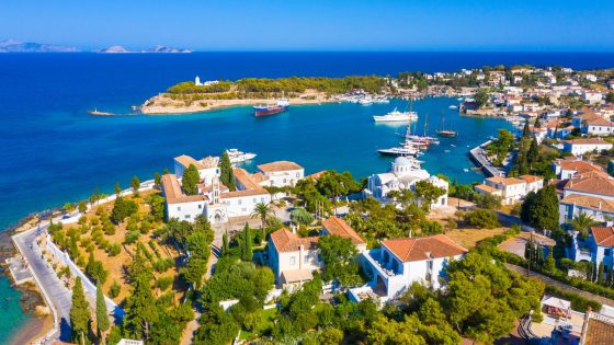 British man dies off Greek island of Spetses | UK News – MASHAHER