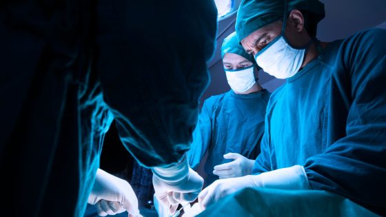 Glowing dye helps doctors find more prostate cancer cells during surgery, says University of Oxford | Science & Tech News – MASHAHER