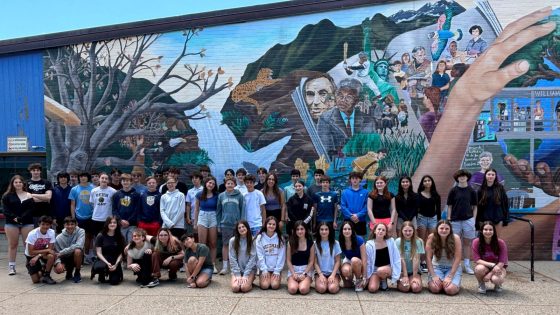 Massachusetts: Twenty-three sets of twins graduate from same year group at school | US News – MASHAHER