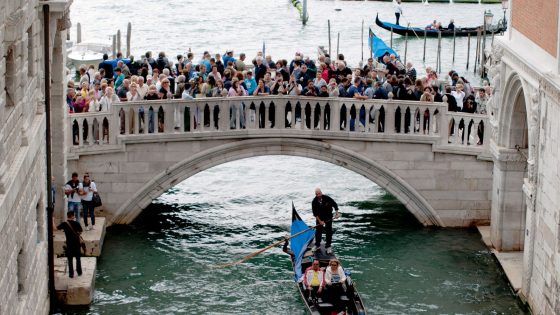 Venice bans loudspeakers and limits tour groups in latest mass tourism crackdown | World News – MASHAHER