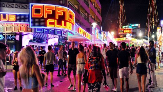 Majorca shop owners admit they would prefer boozy Britons to losing money amid anti-tourism row – MASHAHER