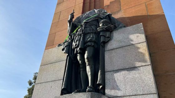 King George V monument beheaded in Melbourne – MASHAHER