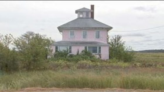 Iconic Massachusetts home up for auction with low starting bid, but there’s a catch – MASHAHER