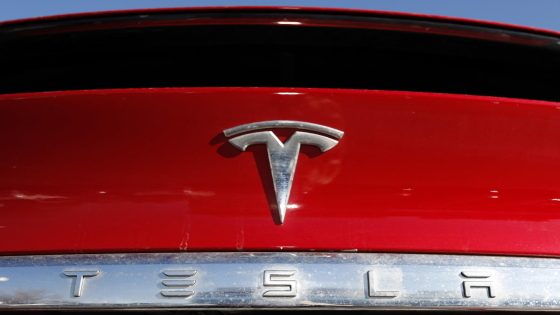 Tesla’s 2Q profit falls 45% to $1.48 billion as sales drop despite price cuts and low-interest loans – MASHAHER