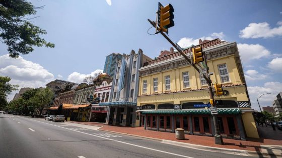 How many downtown Fort Worth storefronts are empty? We walked 104 square blocks to count – MASHAHER