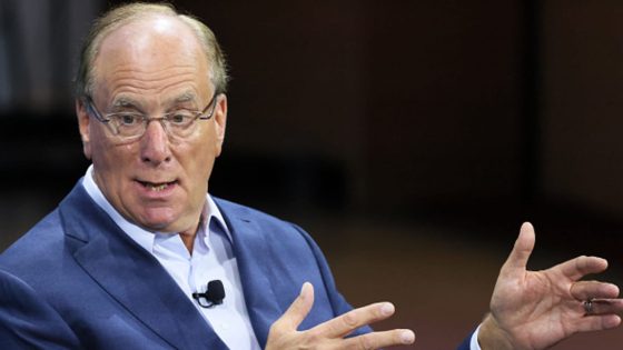 BlackRock’s Larry Fink says he’s a ‘major believer’ in bitcoin – MASHAHER