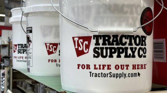 Black farmersâ association calls for Tractor Supply CEOâs resignation – MASHAHER