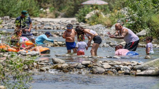 Cool, gentle Tujunga stream draws masses. Piles of waste, traffic, illegal parking follow – MASHAHER