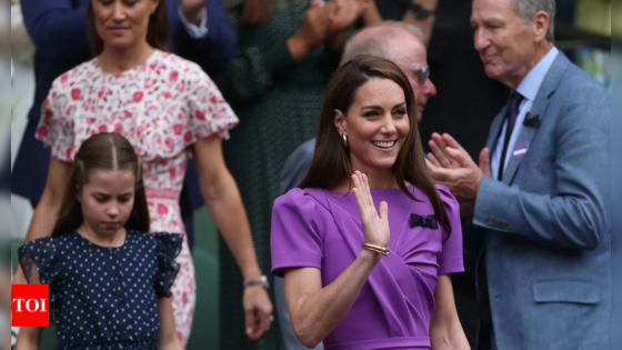 Watch: Kate Middleton receives standing ovation at Wimbledon final – MASHAHER