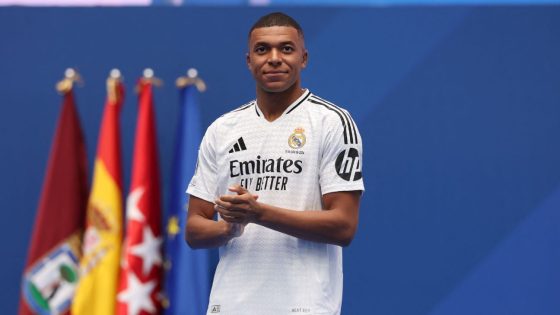 Kylian Mbappé prepared to sue PSG over unpaid wages – mother – MASHAHER