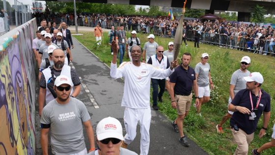 Olympics 2024: Snoop Dogg carries torch for Paris Games – MASHAHER