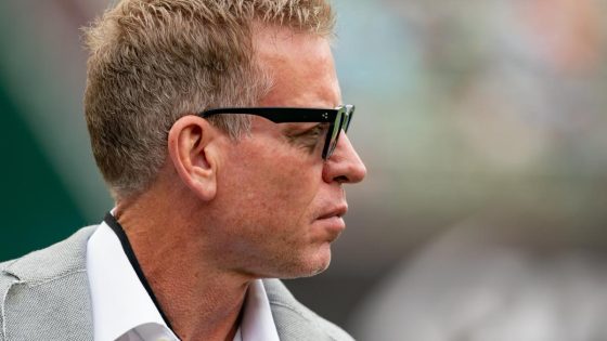 Troy Aikman provides lighthearted response to copyright fight with Lamar Jackson – MASHAHER