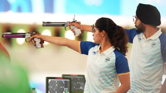 Paris 2024 Olympics: Manu Bhaker-Sarabjot Singh pair qualifies for bronze medal match in 10m Air Pistol Mixed Team event – MASHAHER