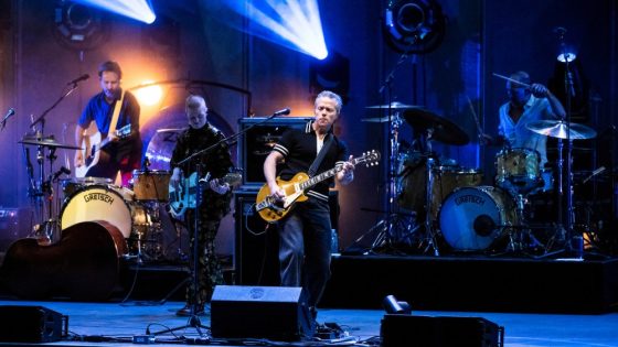 Jason Isbell Plays Powerful Set at the Hollywood Bowl: Concert Review – MASHAHER