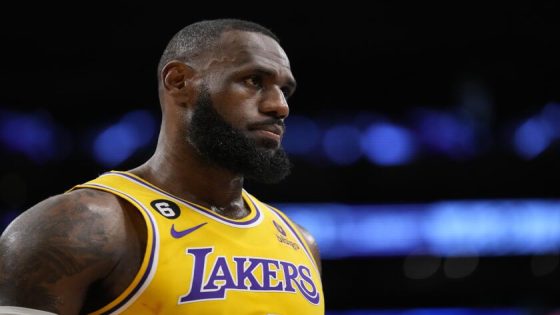 Plaschke: LeBron James’ new deal confirms the Lakers’ offseason is a bust – MASHAHER