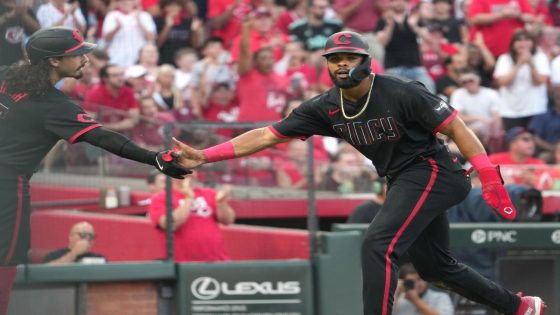 Reds rookie Rece Hinds continues scorching start with 2 more homers – MASHAHER