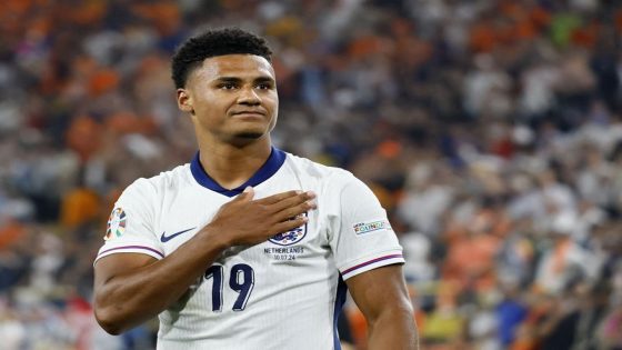 Football: Soccer-England hero Watkins keeps promise to subs with goal celebration – MASHAHER