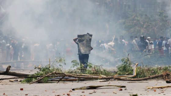 Bangladesh police fire tear gas, sound grenades as protesters return to streets – MASHAHER