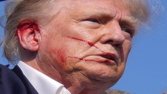 The man who photographed a bloodied and defiant Trump says he ‘knew it was a moment in American history that had to be documented’ – MASHAHER