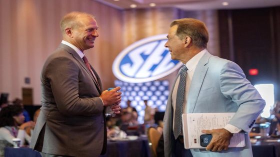 As Alabama transitions from G.O.A.T. to promising replacement, the differences are stark – MASHAHER