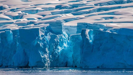 Scientists make troubling discovery after examining overlooked phenomenon within Antarctica’s ice shelves: ‘I was surprised’ – MASHAHER