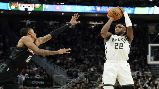 Bucks forward Khris Middleton underwent two ankle surgeries, will be ready for 2024-25 season: Report – MASHAHER