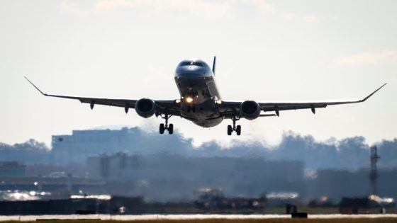 United Airlines flight diverted after ‘biohazard’ reported – MASHAHER