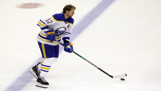 Former Buffalo Sabres Forward Announces Retirement – MASHAHER