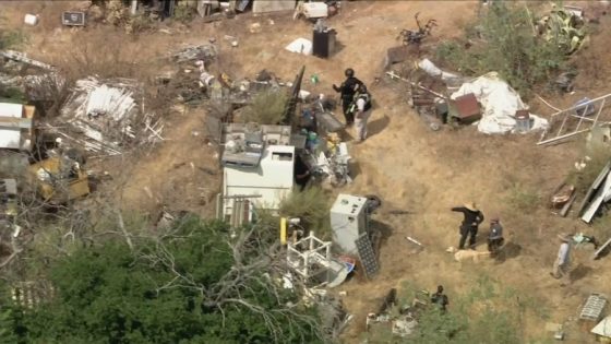 Law enforcement enters sprawling ‘junkyard’ property in Sun Valley – MASHAHER