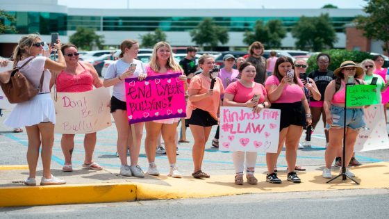 Heather Wyatt supporters stood in solidarity outside MS Coast courthouse. ‘My heart hurts’ – MASHAHER