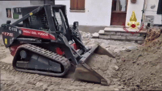 Firefighters Clear Mud and Gravel From Roads After Severe Flooding and Landslides in Northern Italy – MASHAHER