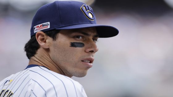 Brewers All-Star, NL batting leader Christian Yelich heads to IL, may face season-ending spine surgery – MASHAHER