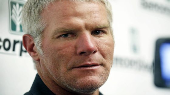 Brett Favre is asking an appeals court to reinstate his defamation lawsuit against Shannon Sharpe – MASHAHER