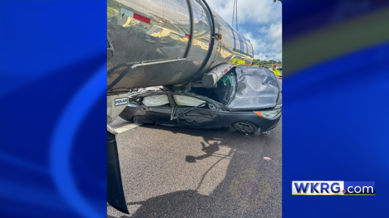 Car stuck under tanker during crash at I-10, I-65 interchange: MFRD (Photos) – MASHAHER