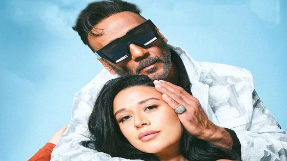 Krishna Shroff returns from Khatron Ke Khiladi Season 14 shoot, Jackie Shroff welcomes her at Mumbai Airport 14 : Bollywood News – MASHAHER