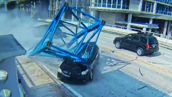 New video shows Fort Lauderdale crane collapsing onto drivers – MASHAHER