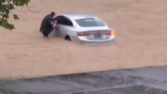 Torrential downpours cause flash flooding at Dollywood. See what happened at the East Tennessee park – MASHAHER