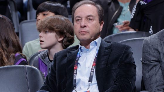 Lacob claims Warriors open to trading almost ‘anyone’ for right price – MASHAHER