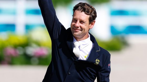 Chris Burton wins silver in equestrian eventing individual jumping final – MASHAHER